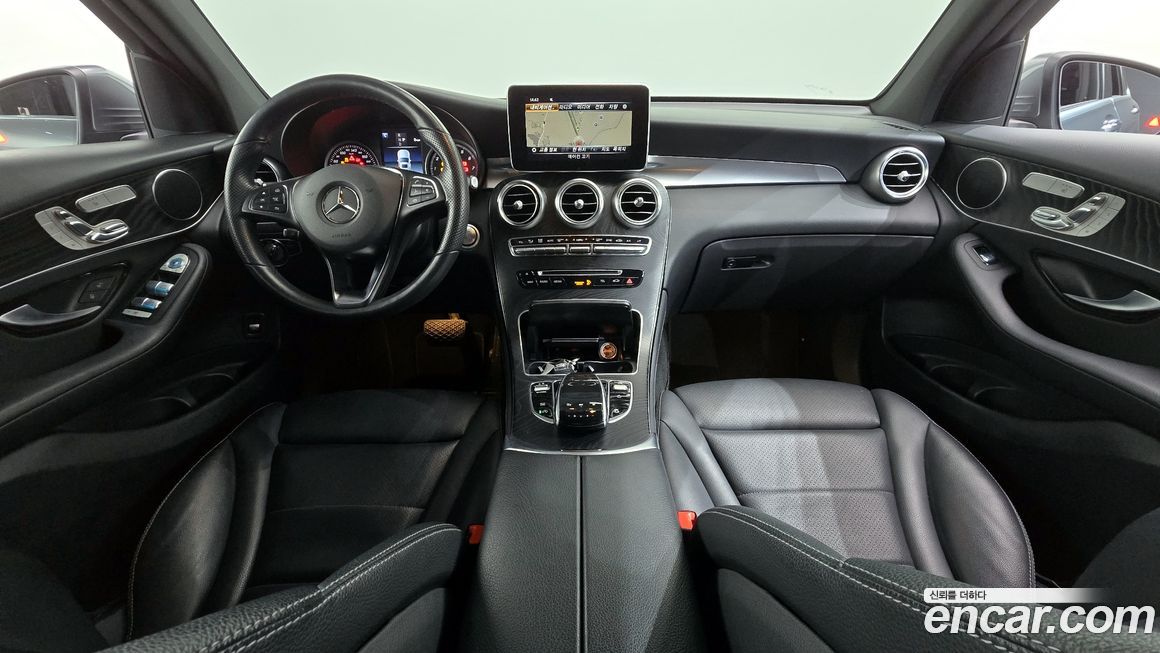 Mercedes-Benz GLC-Class 2019