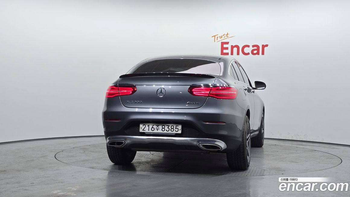 Mercedes-Benz GLC-Class 2019