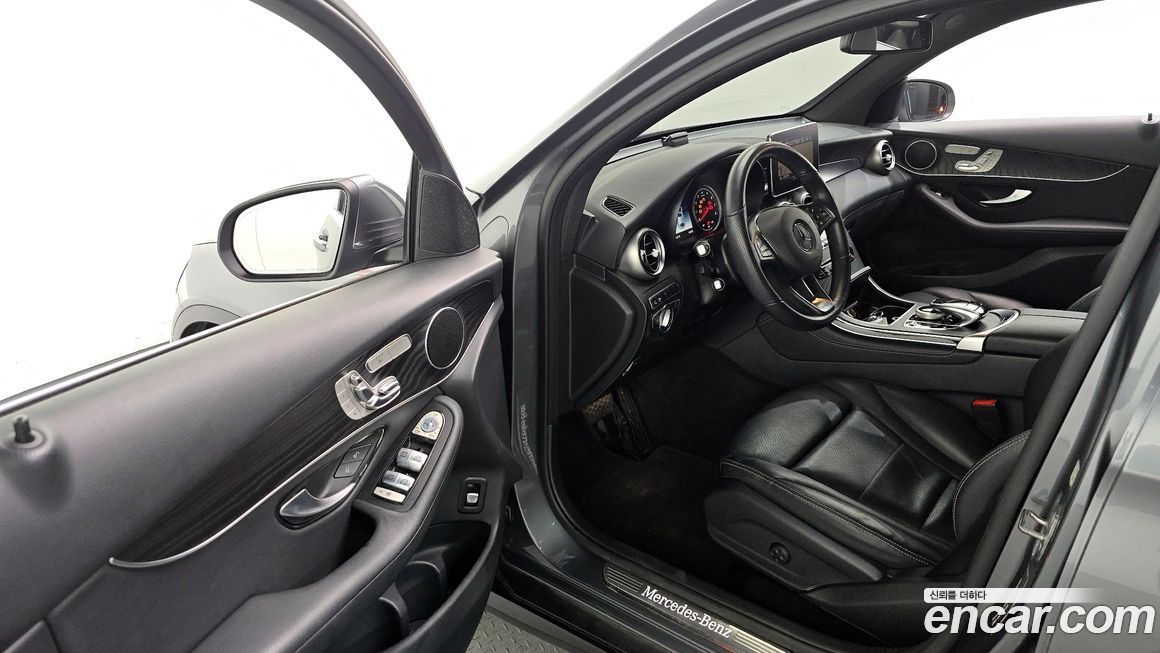 Mercedes-Benz GLC-Class 2019