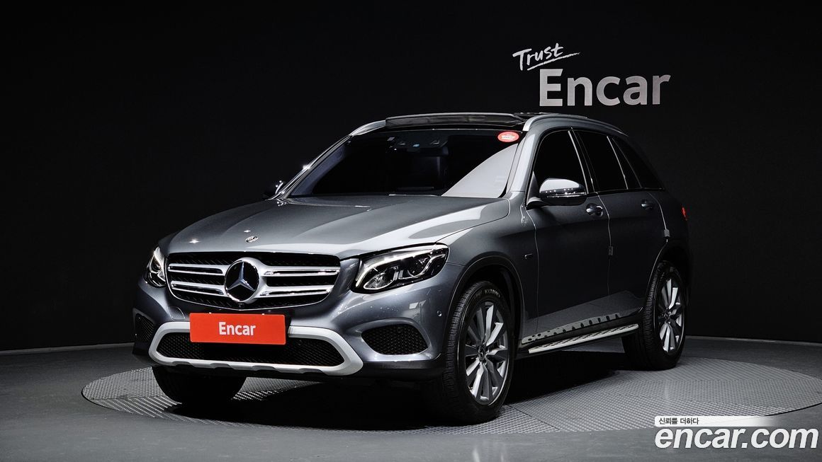 Mercedes-Benz GLC-Class 2019