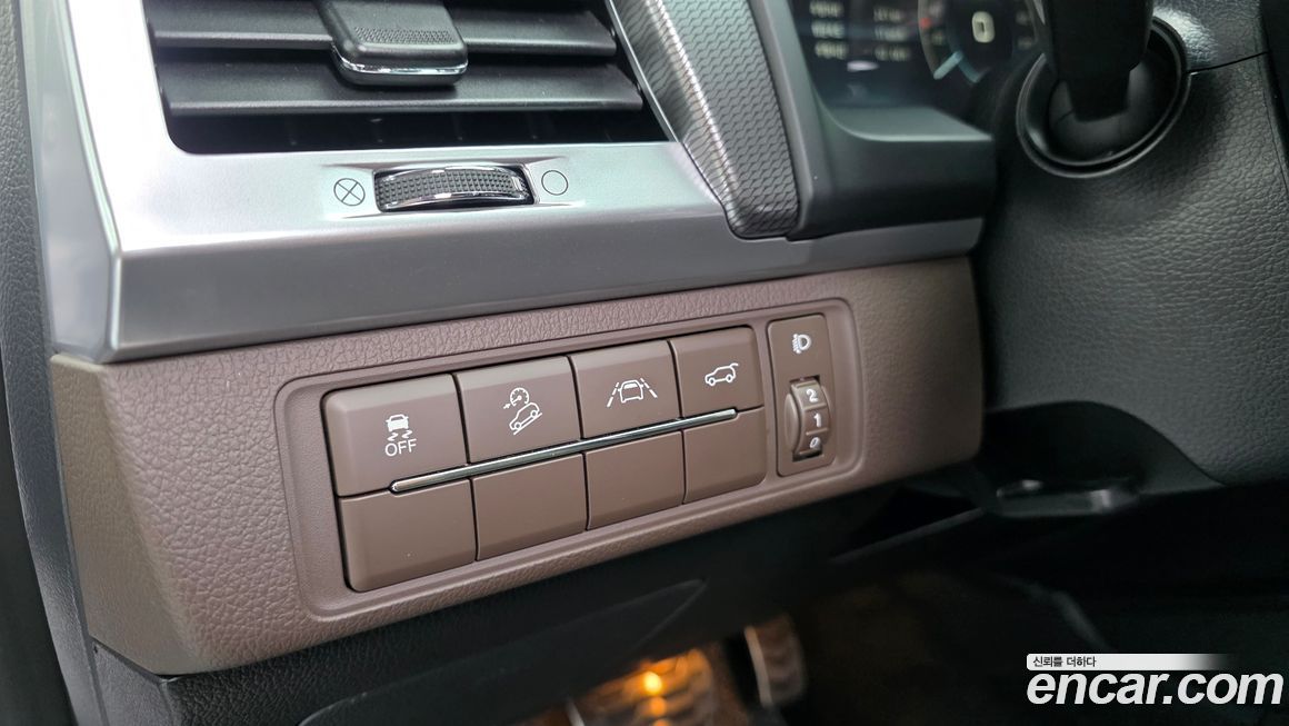 KG_Mobility_Ssangyong Rexton 2021