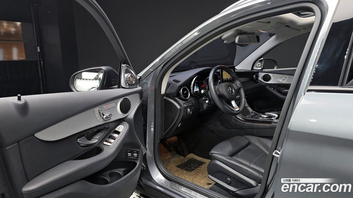 Mercedes-Benz GLC-Class 2019