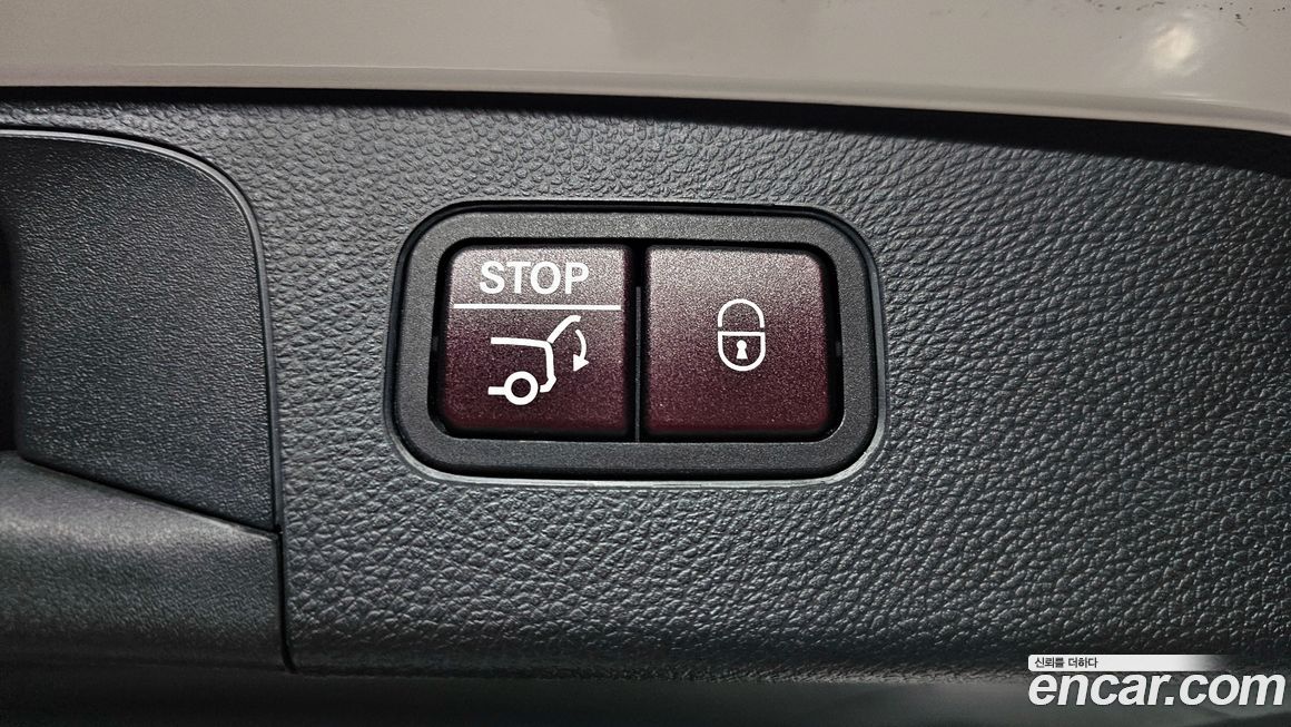 Mercedes-Benz GLC-Class 2017