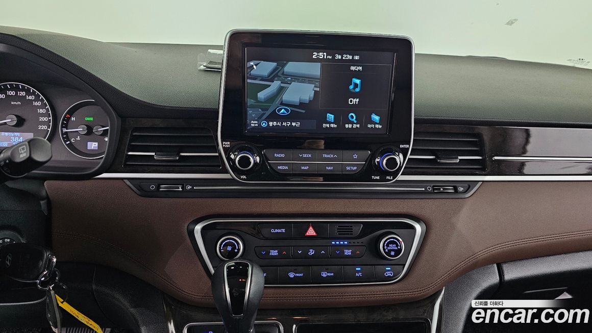 Hyundai Starex 2019