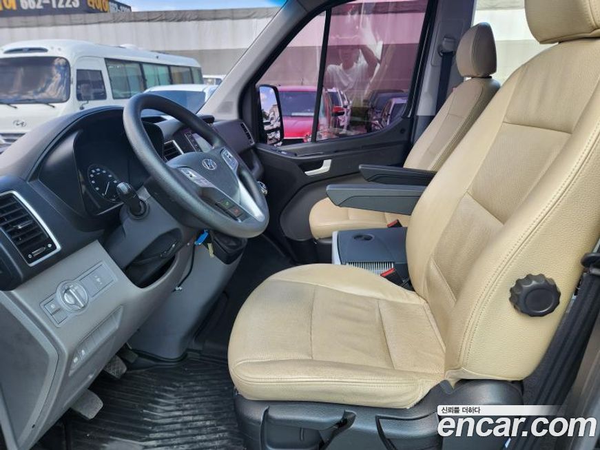 Hyundai Solati 2015