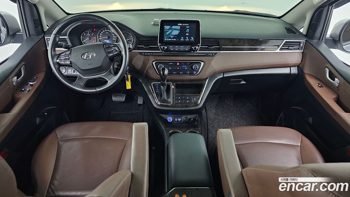Hyundai Starex 2019