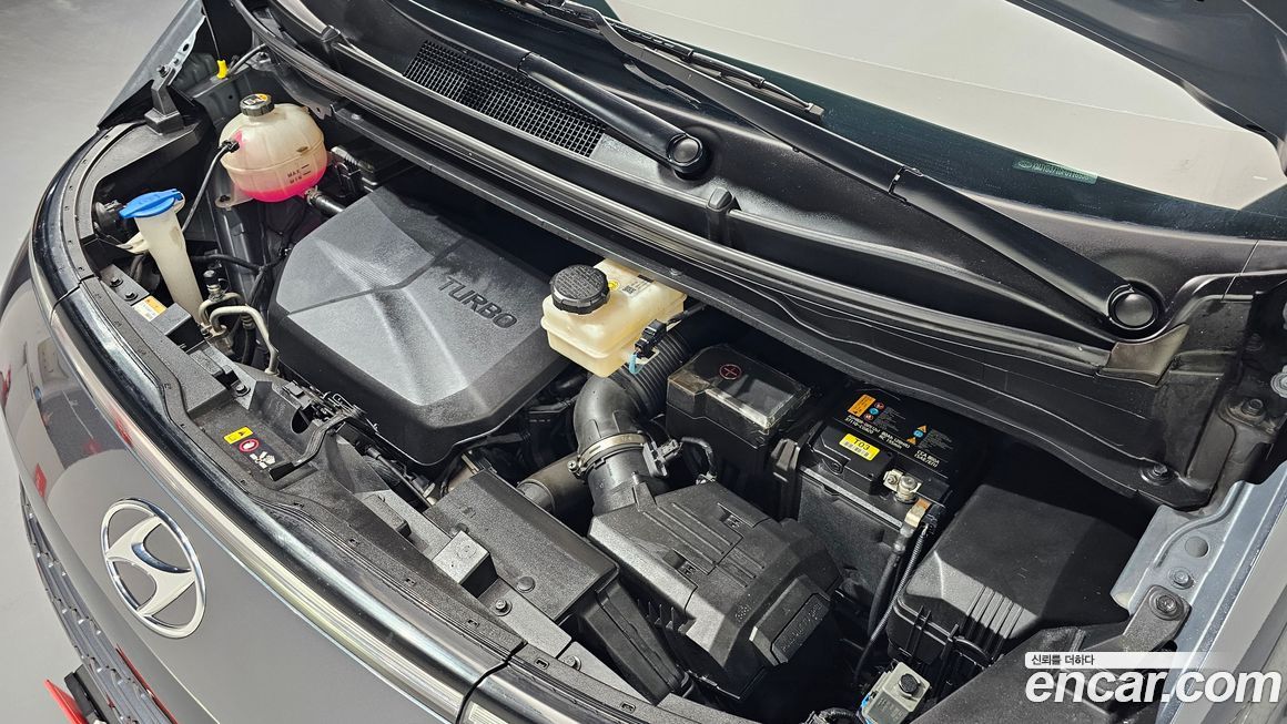 Hyundai Staria 2023