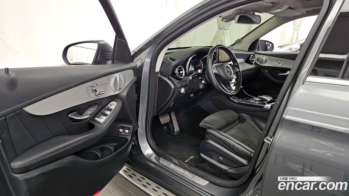 Mercedes-Benz GLC-Class 2019