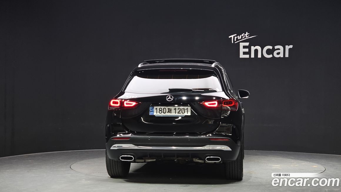 Mercedes-Benz GLA-Class 2020