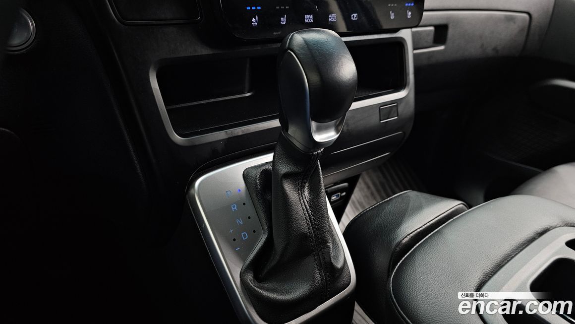 Hyundai Staria 2023