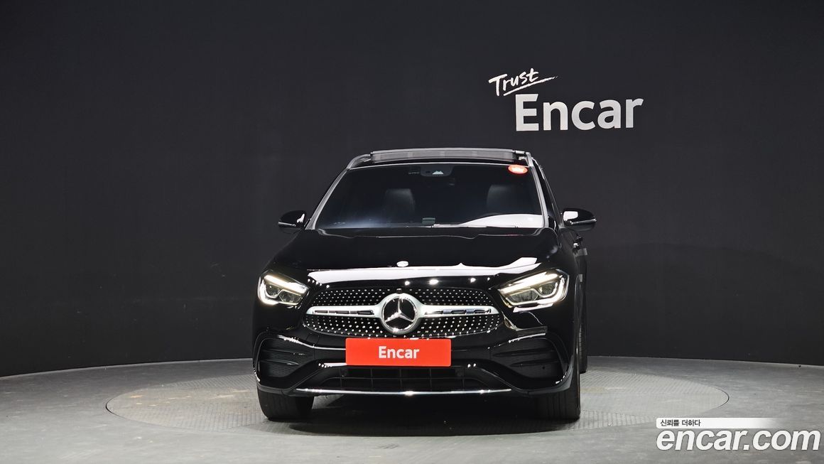 Mercedes-Benz GLA-Class 2020