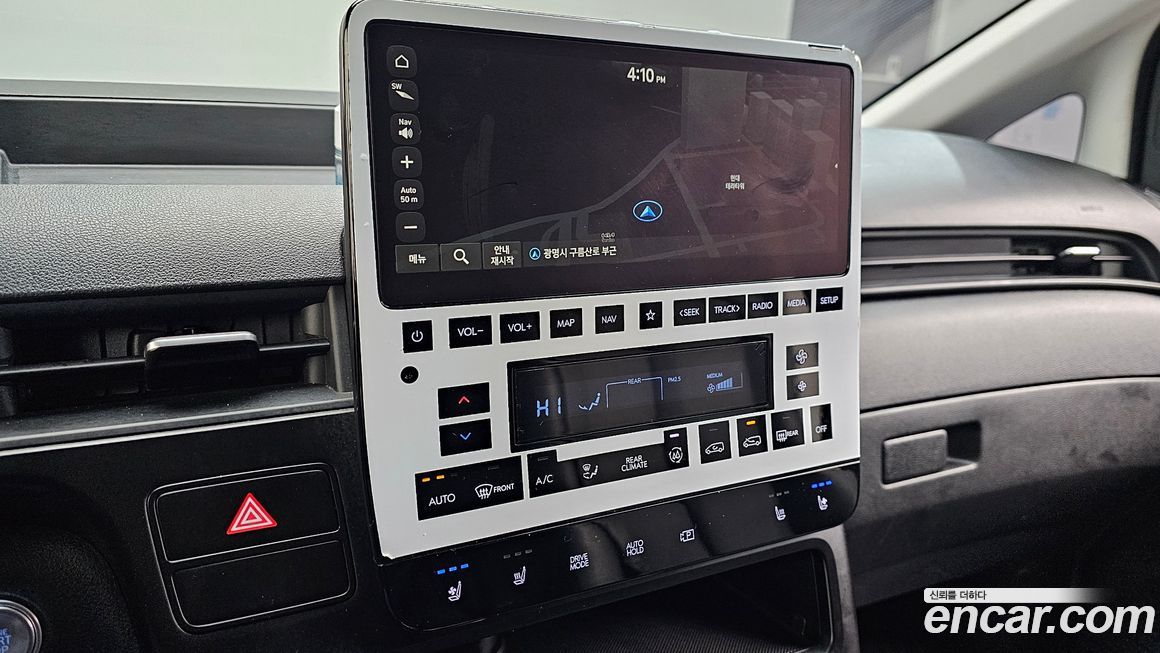 Hyundai Staria 2023