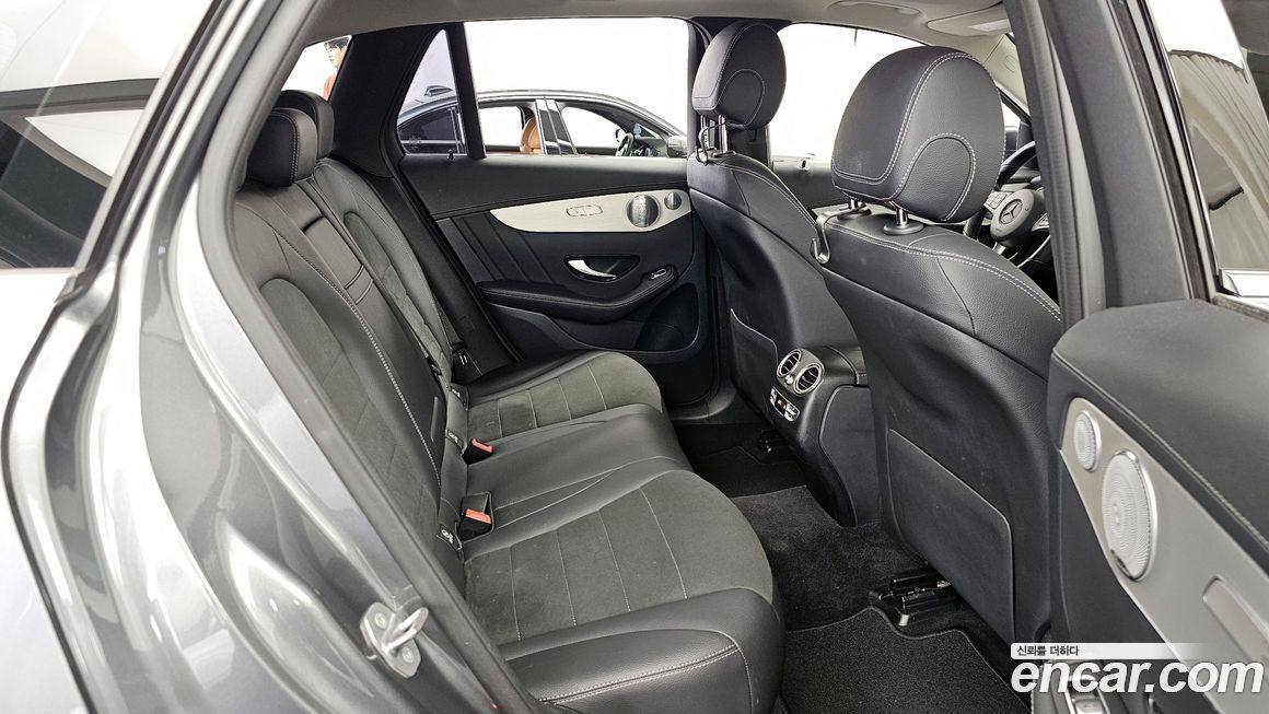 Mercedes-Benz GLC-Class 2019