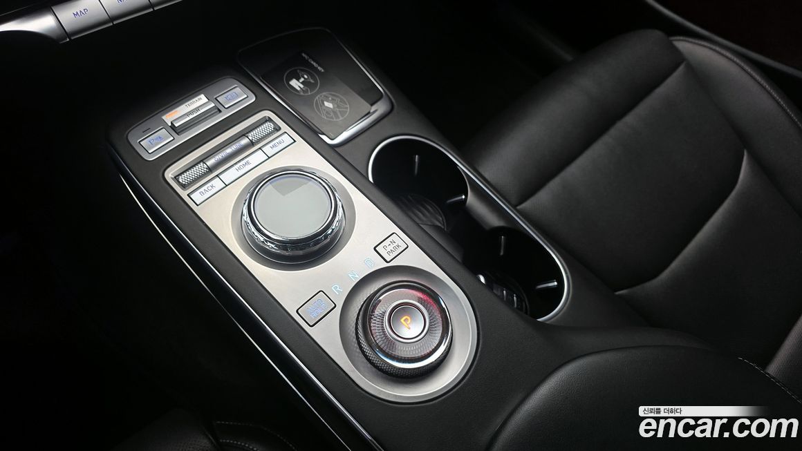 Genesis GV70 2021