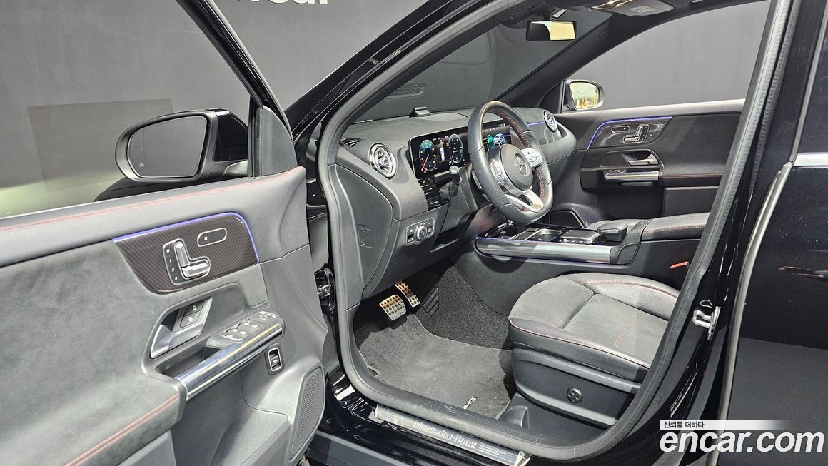 Mercedes-Benz GLA-Class 2020