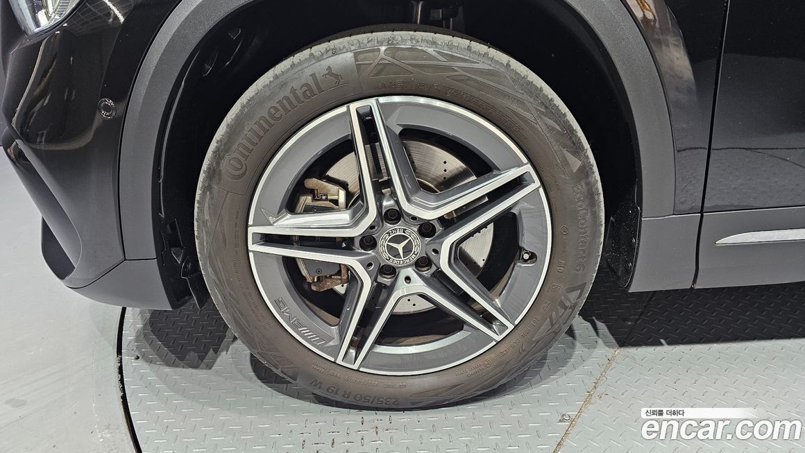 Mercedes-Benz GLA-Class 2020