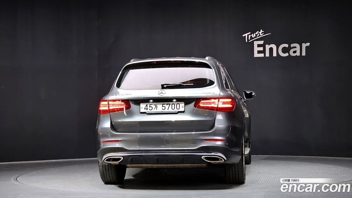 Mercedes-Benz GLC-Class 2019