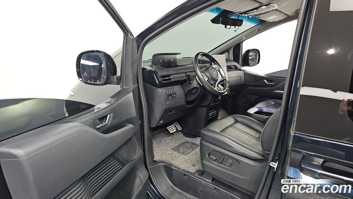 Hyundai Staria 2022