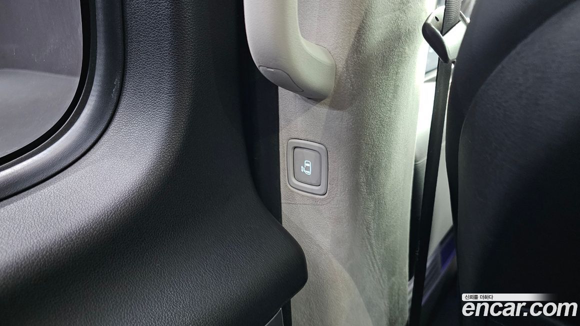 Hyundai Staria 2022