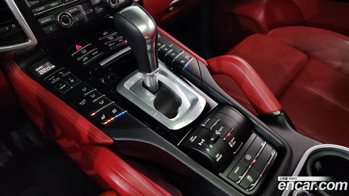 Porsche Cayenne 2016