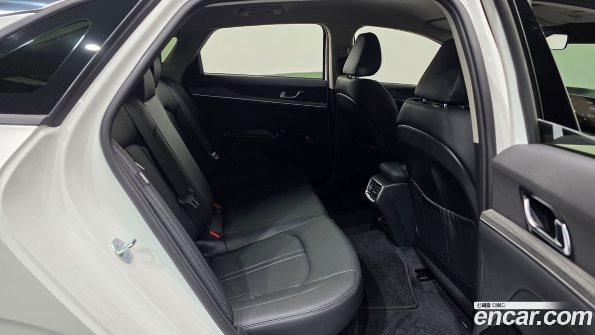 Kia K5 2025