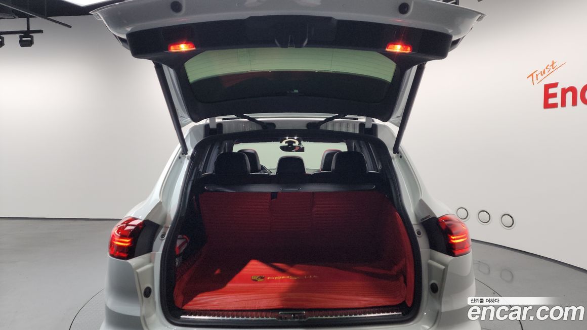 Porsche Cayenne 2016