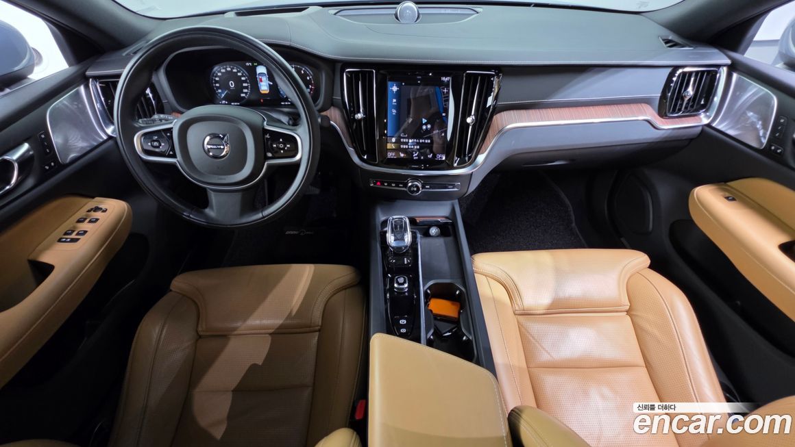 Volvo S60 2022