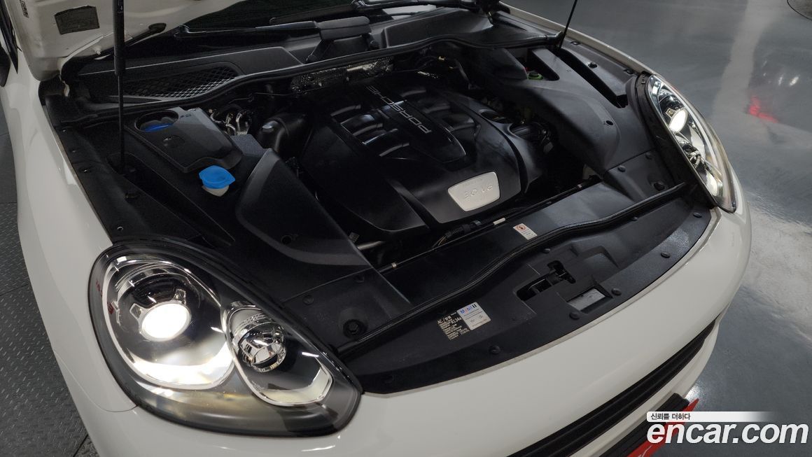 Porsche Cayenne 2016