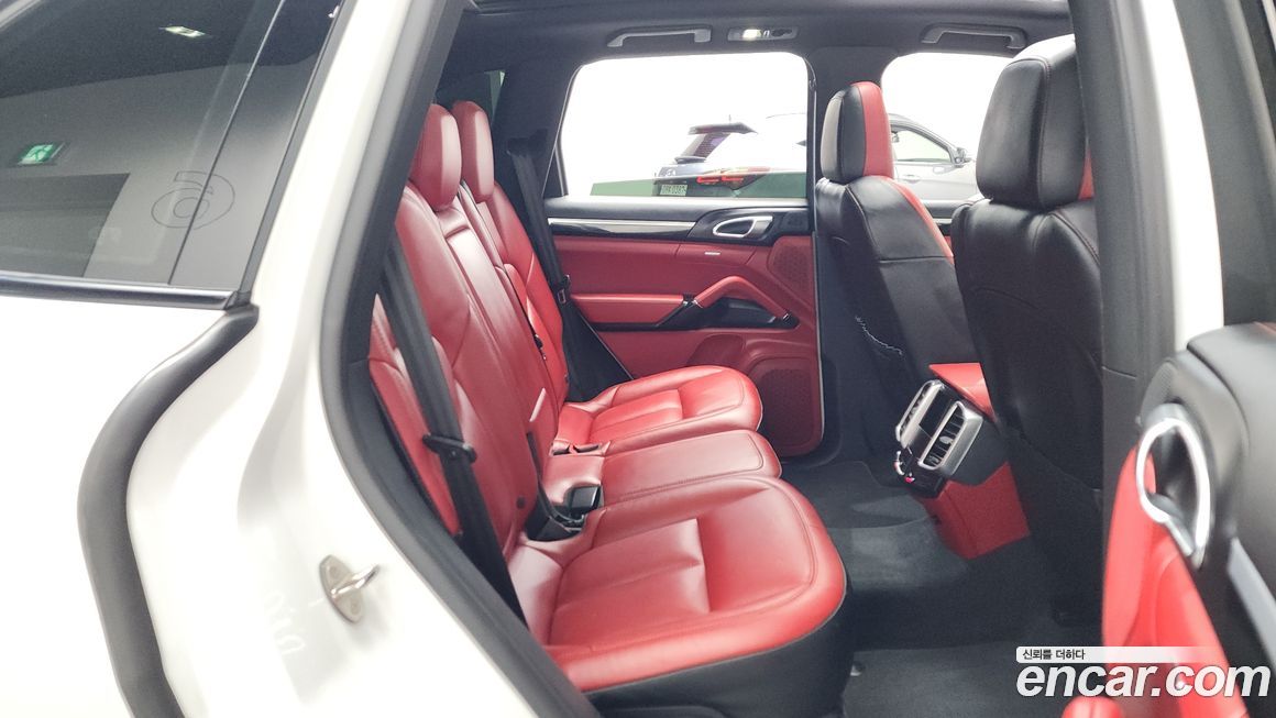 Porsche Cayenne 2016