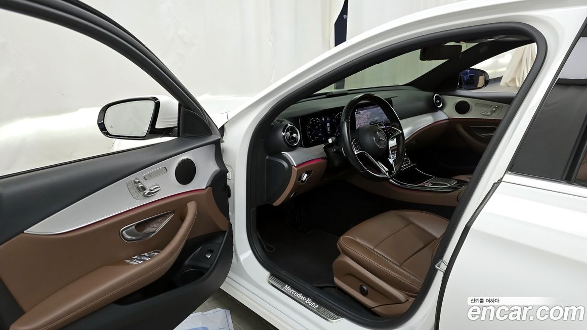 Mercedes-Benz E-Class 2021