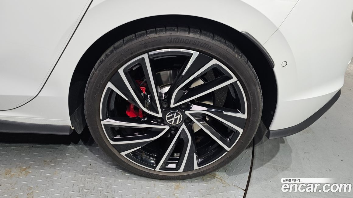 Volkswagen Golf 2024