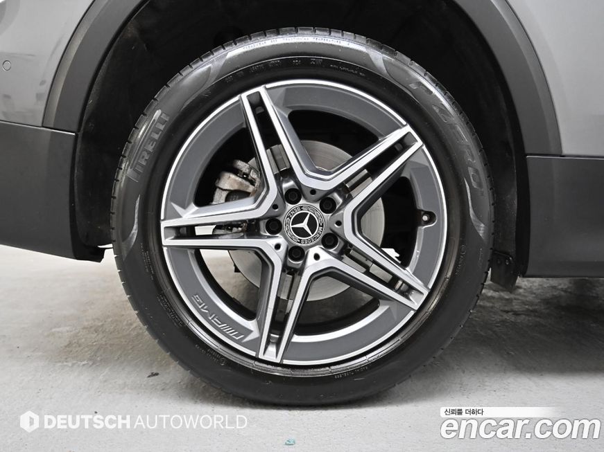 Mercedes-Benz GLB-Class 2022