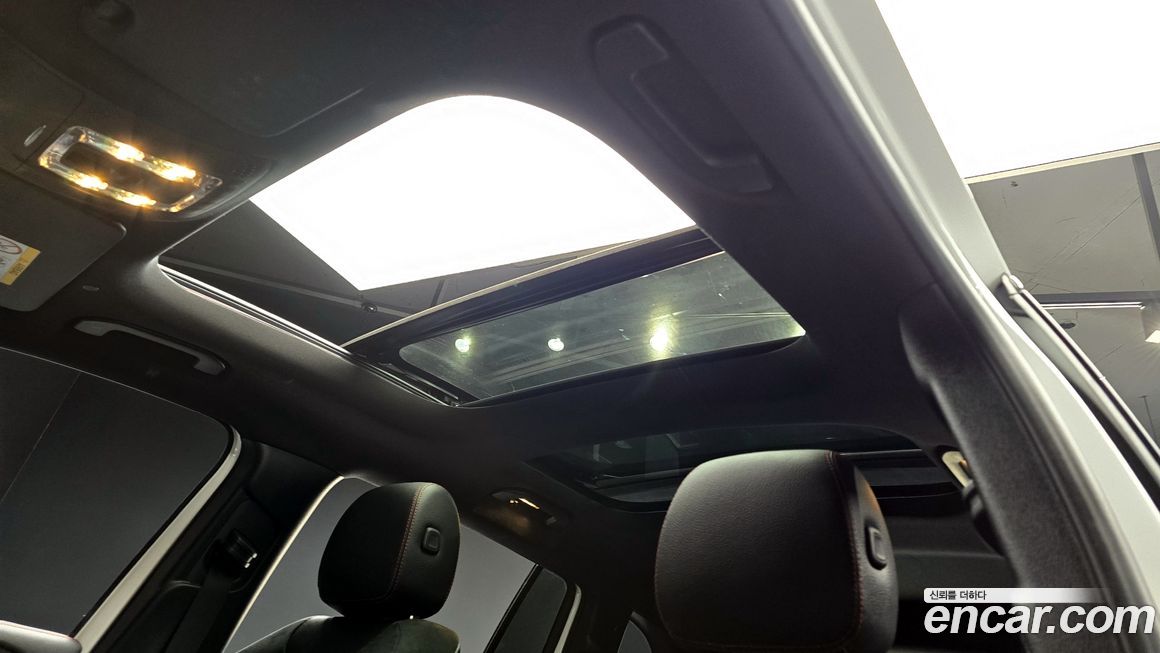 Mercedes-Benz GLB-Class 2020