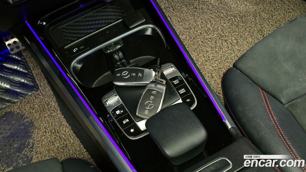 Mercedes-Benz GLB-Class 2020