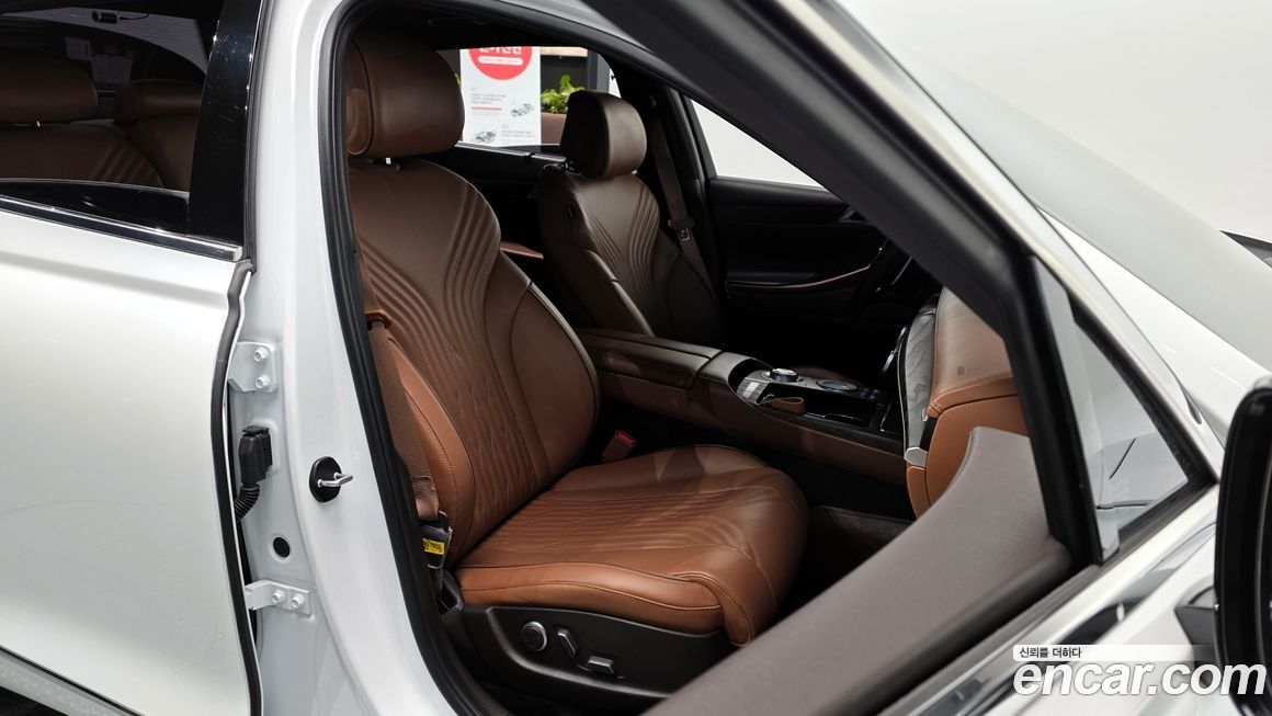 Genesis G80 2021