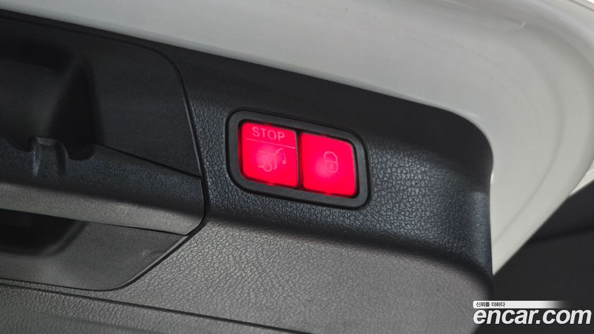 Mercedes-Benz GLB-Class 2020