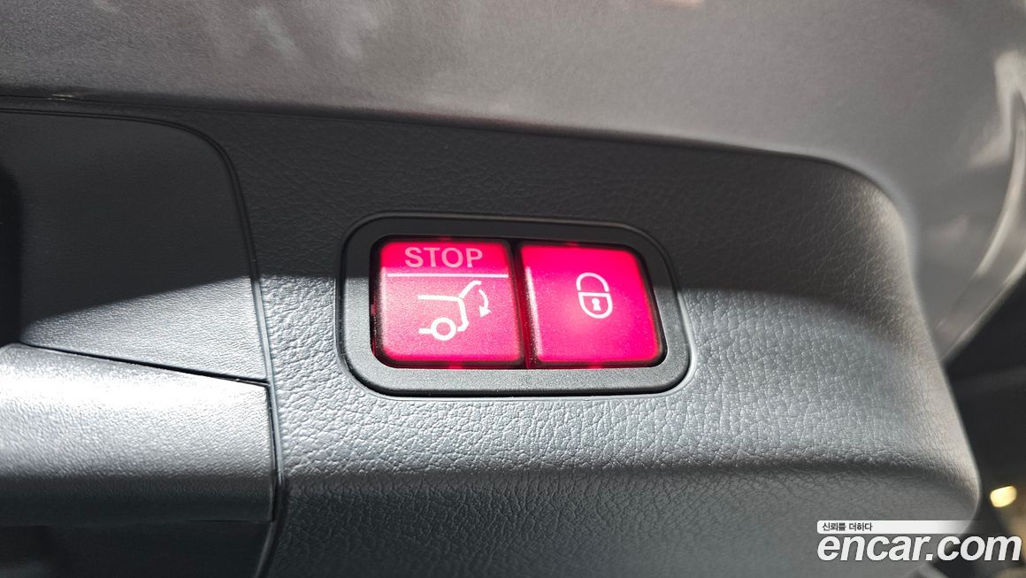 Mercedes-Benz GLB-Class 2021