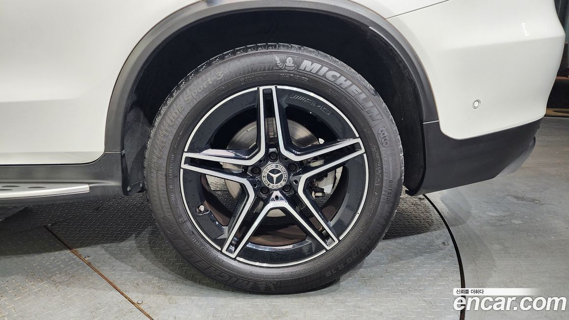 Mercedes-Benz GLC-Class 2020