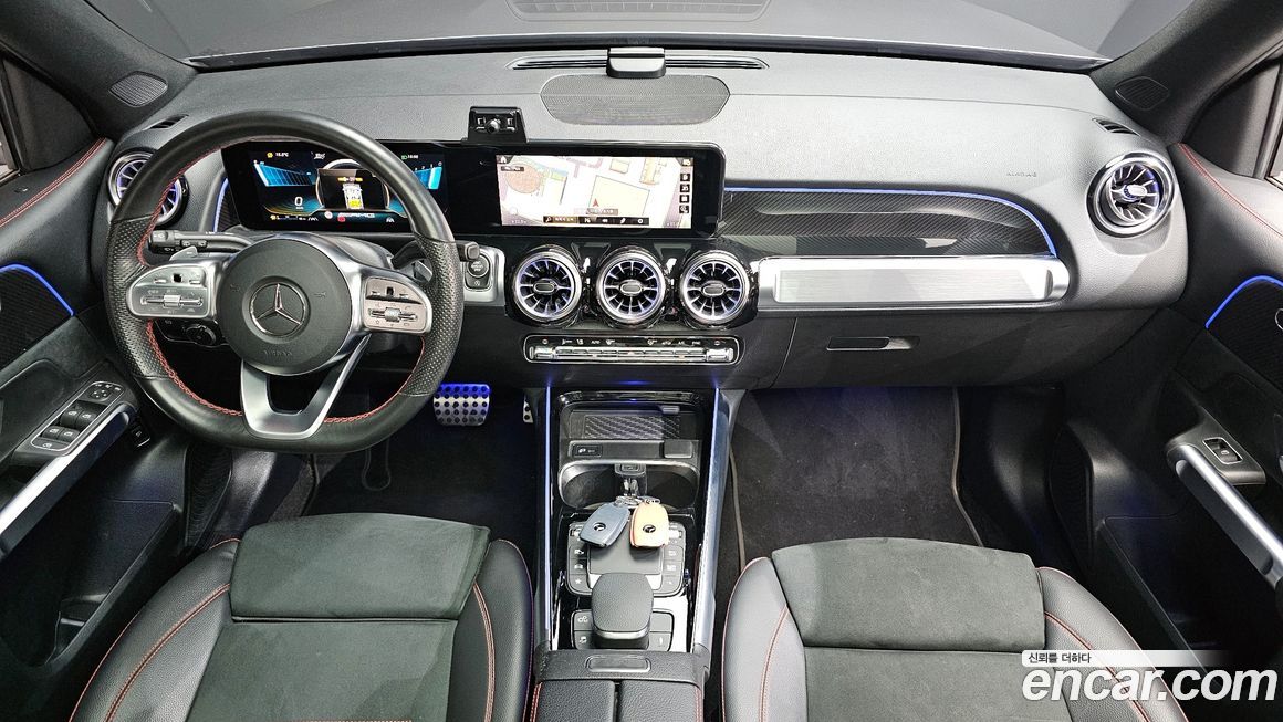 Mercedes-Benz GLB-Class 2021