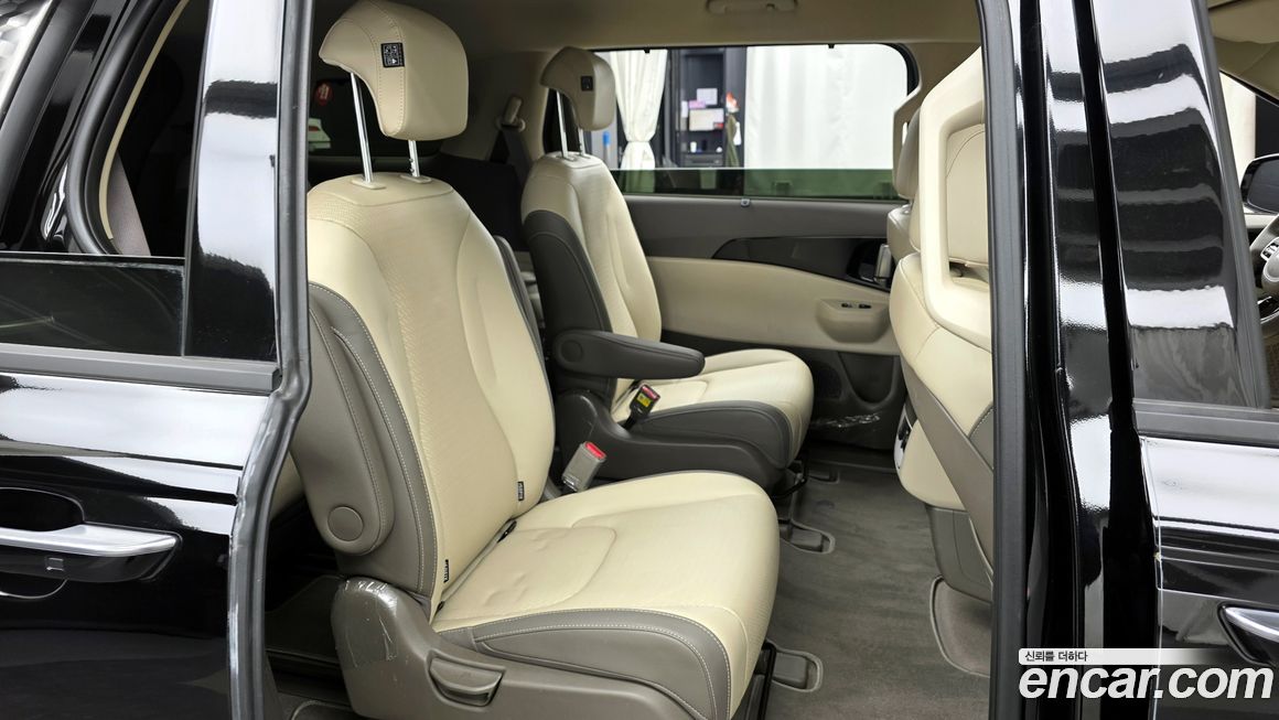 Kia Canival 2025