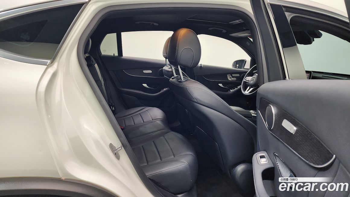 Mercedes-Benz GLC-Class 2020