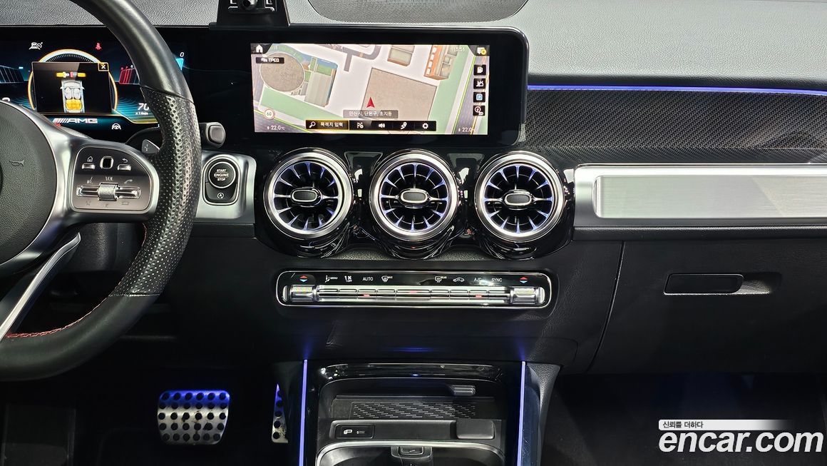 Mercedes-Benz GLB-Class 2021