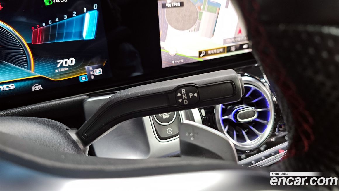 Mercedes-Benz GLB-Class 2021