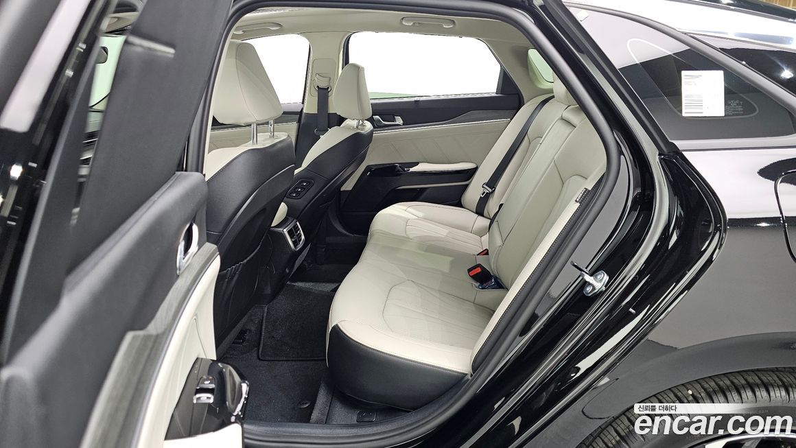 Kia K5 2025