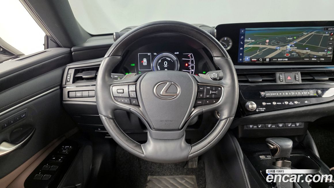 Lexus ES 2023