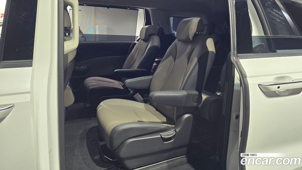 Kia Canival 2025