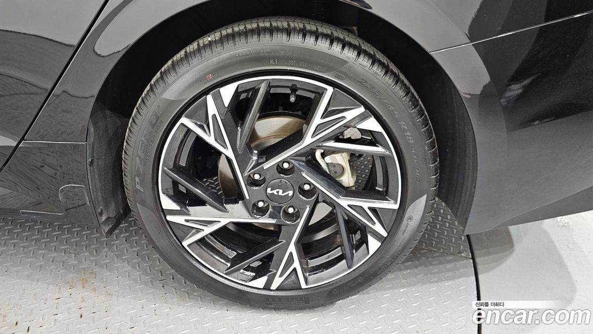 Kia K5 2025