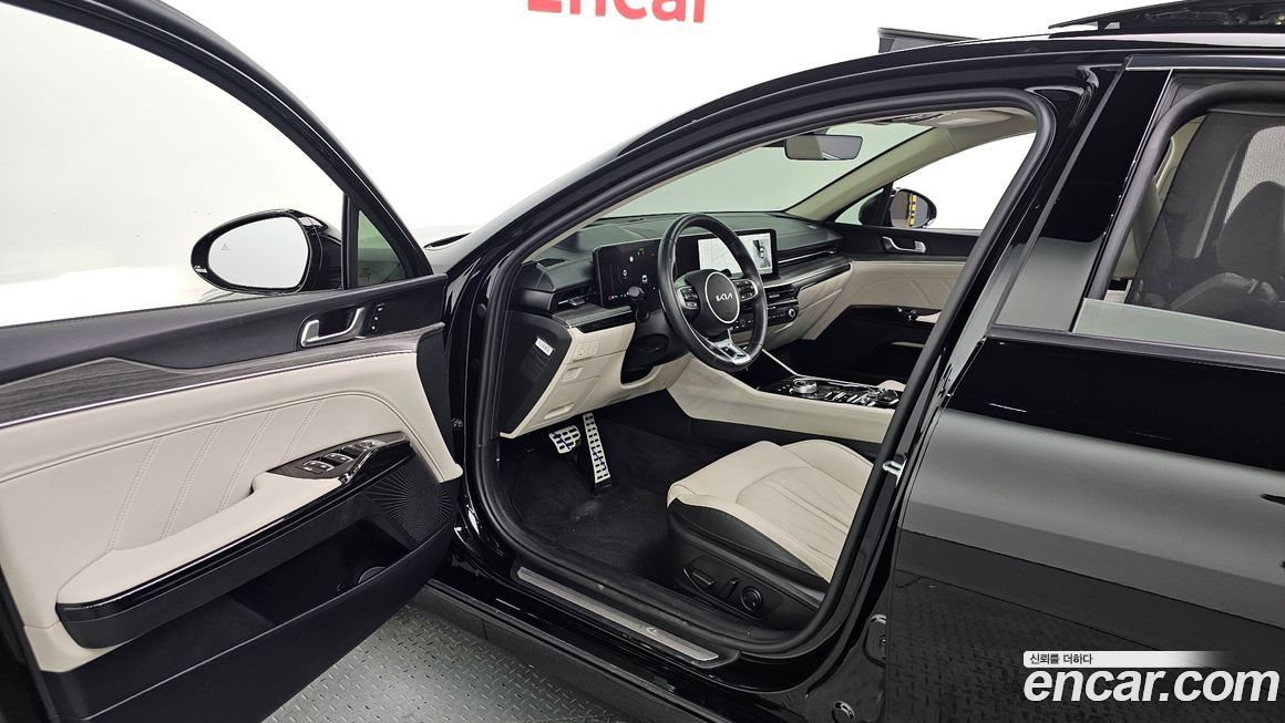 Kia K5 2025