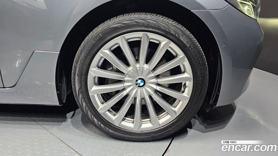 BMW Gran Turismo 2023