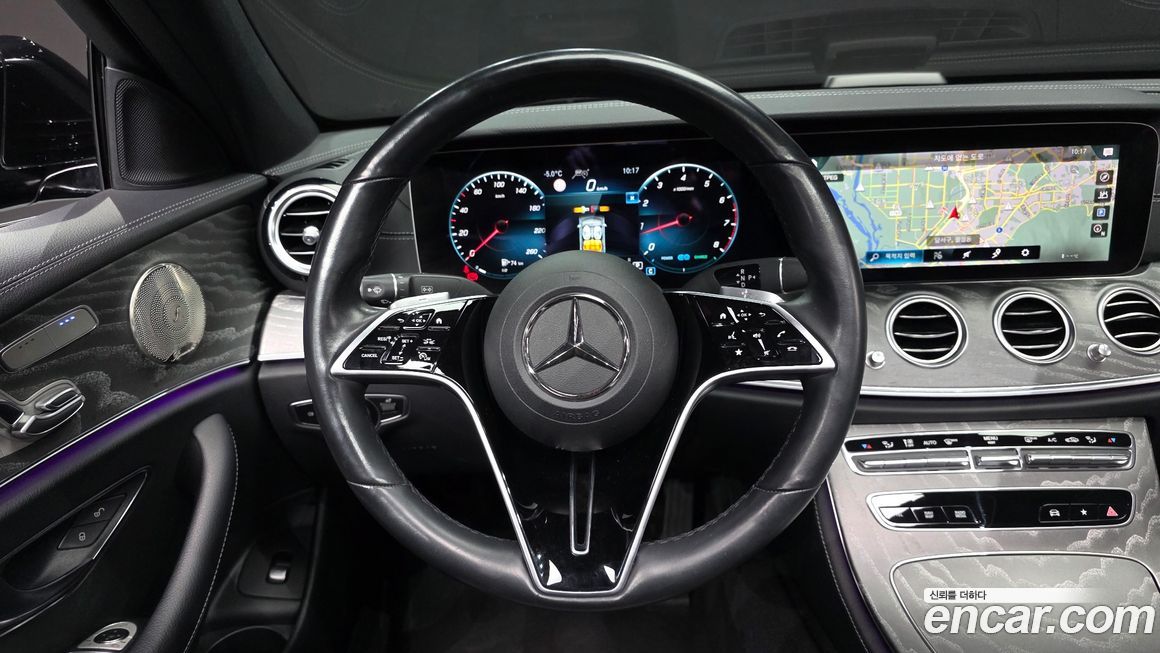 Mercedes-Benz E-Class 2022